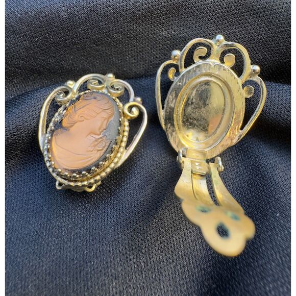 Stunning Vintage Cameo Intaglio Earrings by Whiting & Davis - Picture 5 of 8